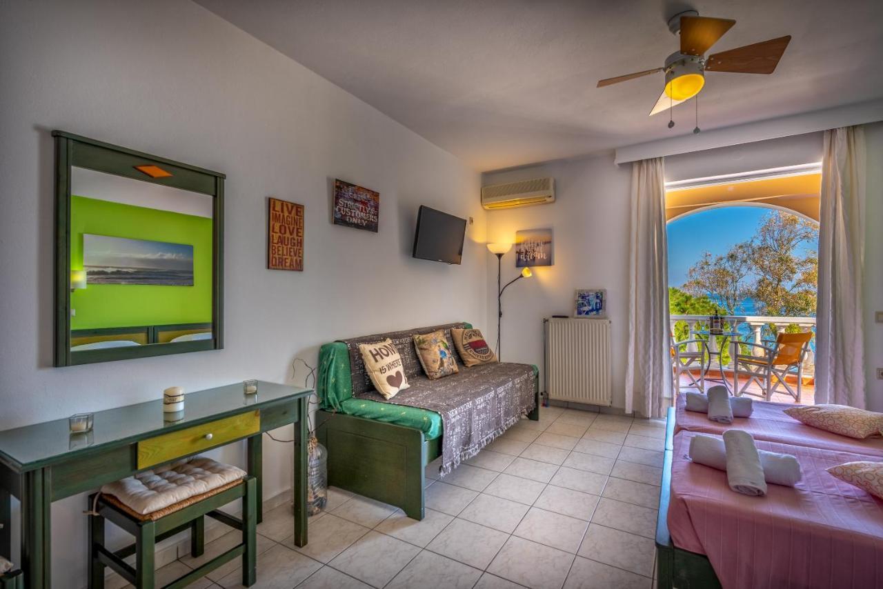 Mandy Seafront Apartments 扎金索斯镇 外观 照片