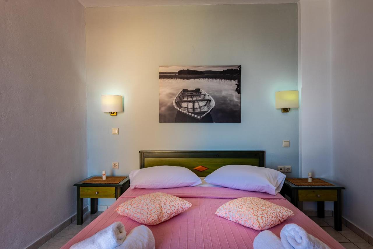 Mandy Seafront Apartments 扎金索斯镇 外观 照片